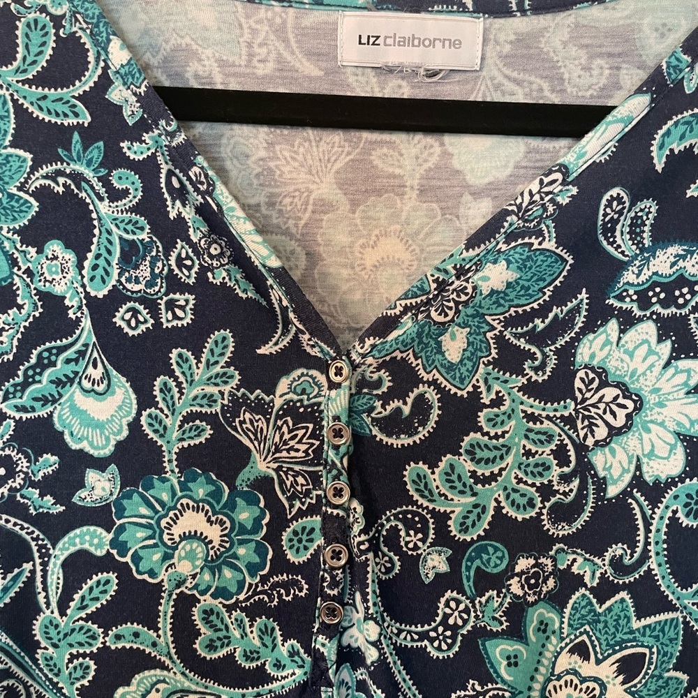 liz Claiborne woman’s floral & paisley top, size large,‎ great colors - Picture 2 of 5